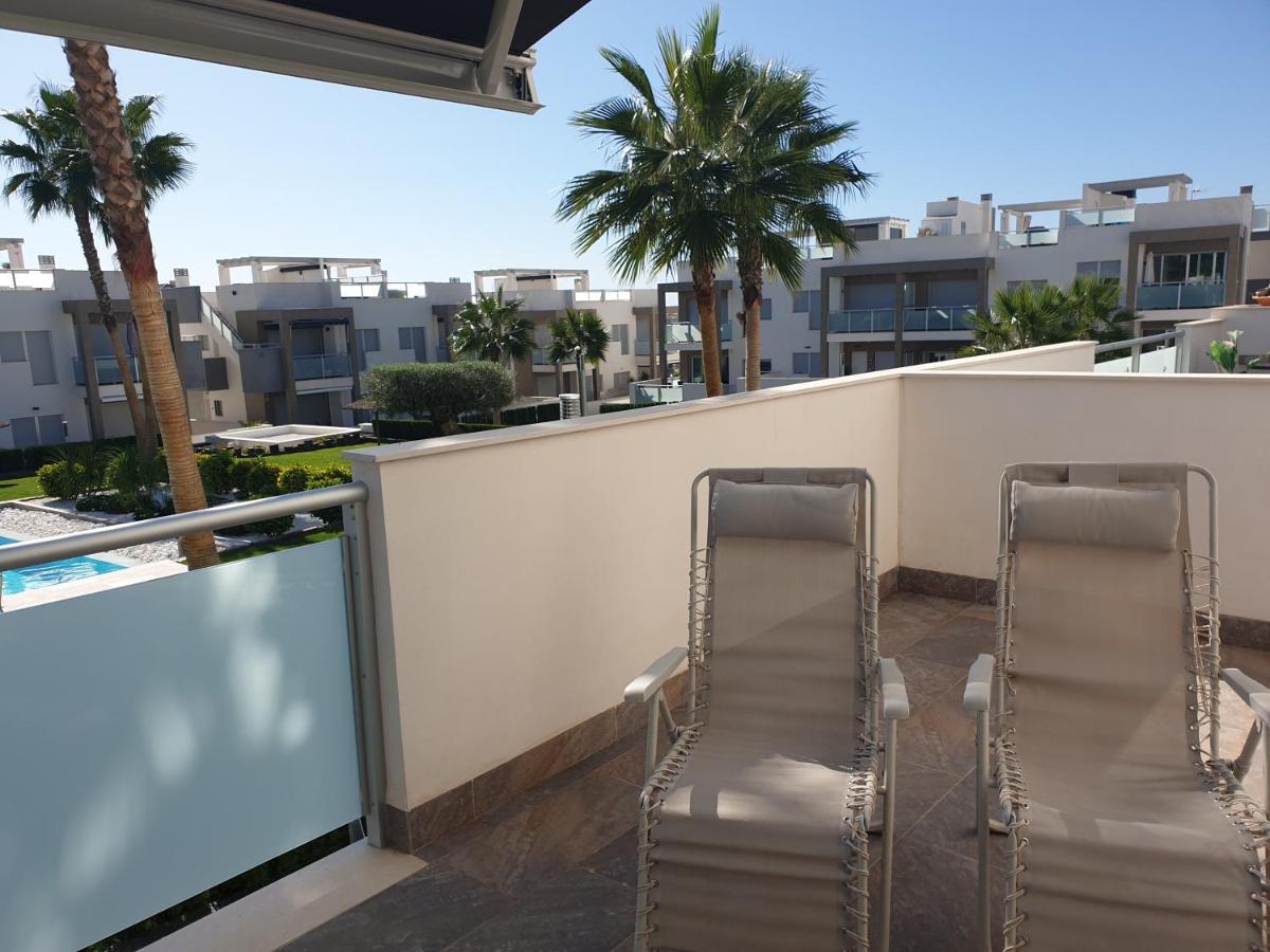 El Mirador Amelie Ground floor apartment in Torrevieja Punta Prima WIFI pool&close to beach&golf Exterior foto